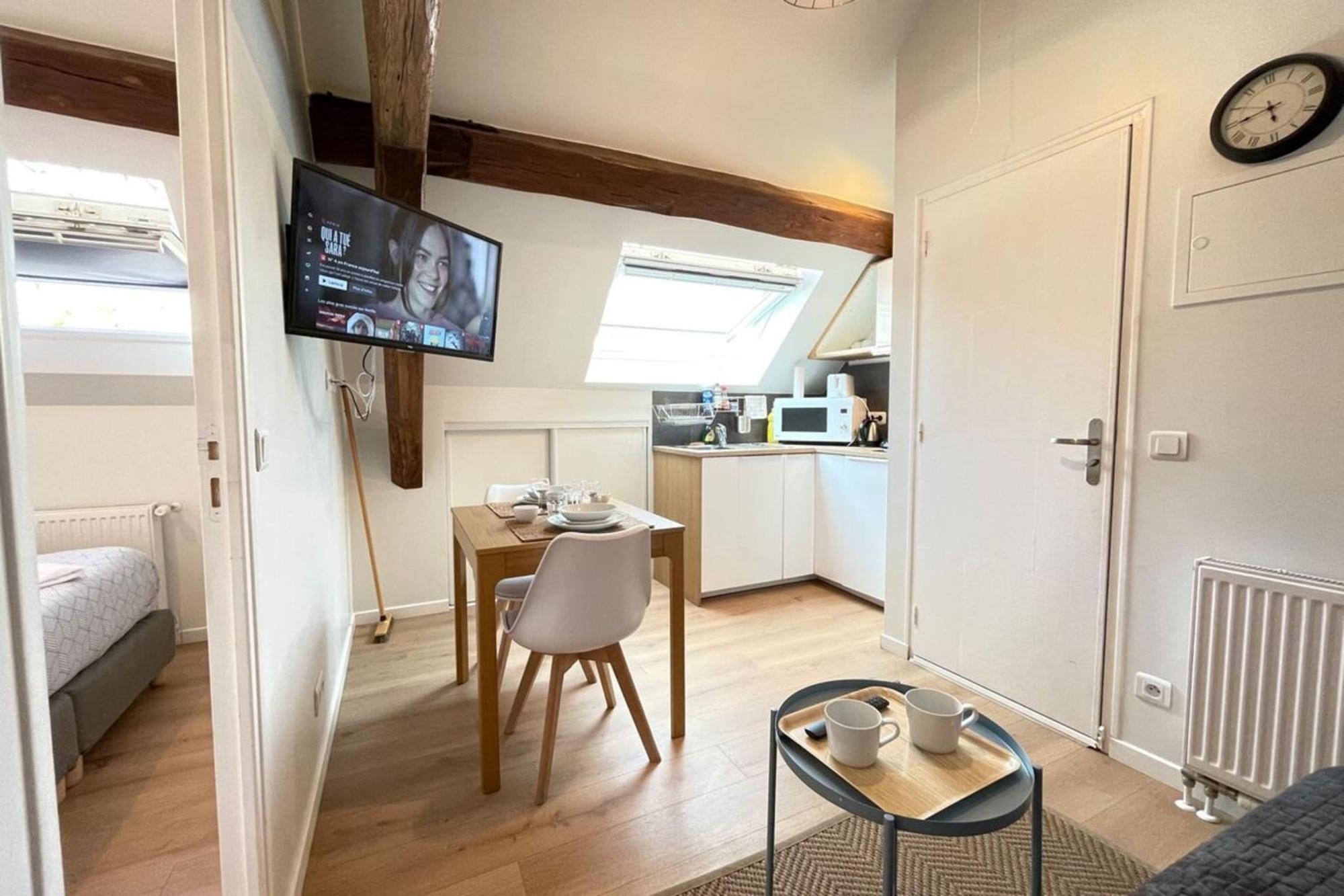 Appartement M12 - Le Vieux Massyrer600morly20 Minnetflixneuf